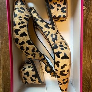 Vince Camuto leopard size 9 block heel